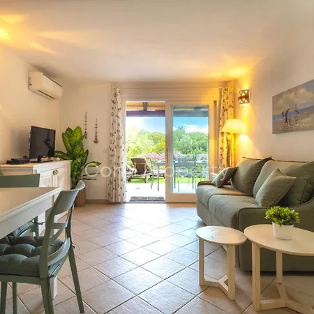 C - 200 Mt Dal Mare - 6 Ospiti - Veranda E Wifi - Centro - By Coral